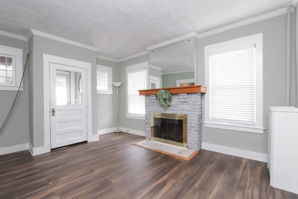 46 Osborne Terrace Springfield, MA 01104 - Photo 4 of 42