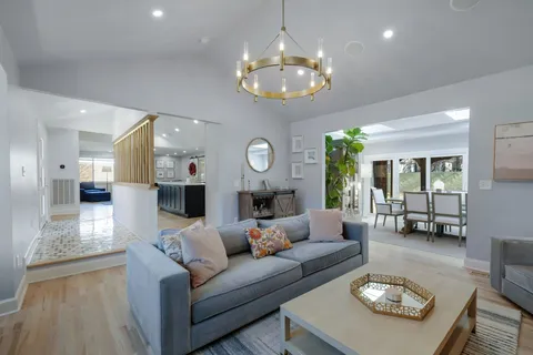 $1,349,900 | 8 Redbud Drive, Nashville, TN 37215