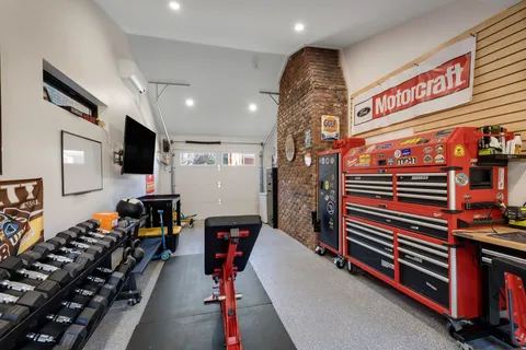 $1,349,900 | 8 Redbud Drive, Nashville, TN 37215