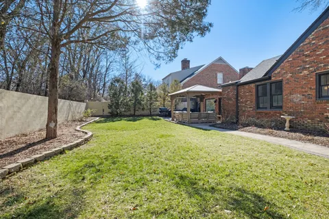$1,349,900 | 8 Redbud Drive, Nashville, TN 37215