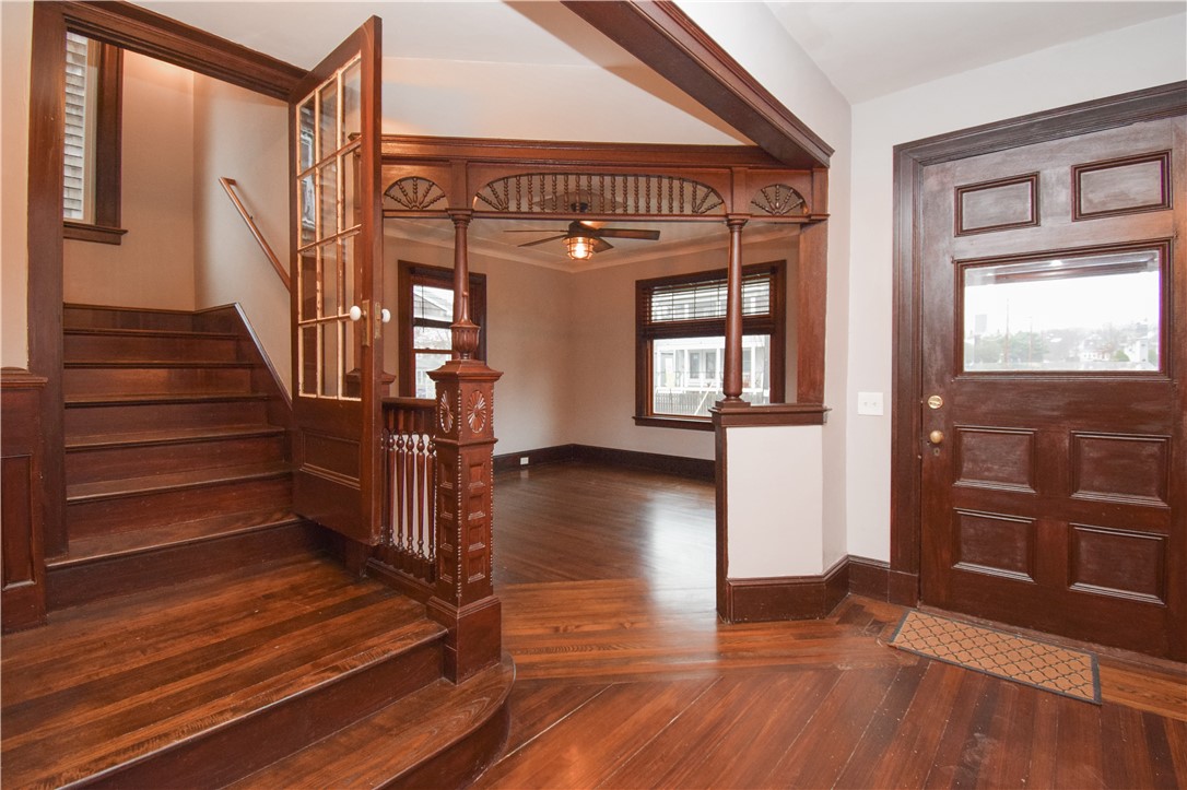 4 Bedlow Avenue, Unit A Newport, RI 02840 - Photo 16 of 37 Entry Foyer facing Living Room