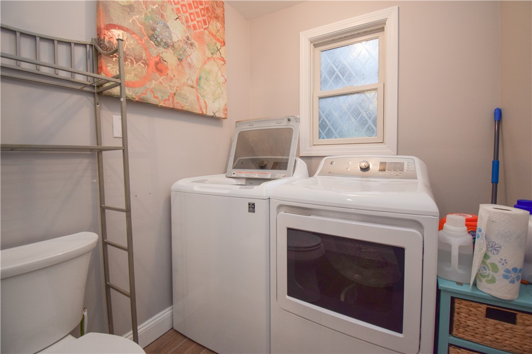 4 Bedlow Avenue, Unit A Newport, RI 02840 - Photo 7 of 37