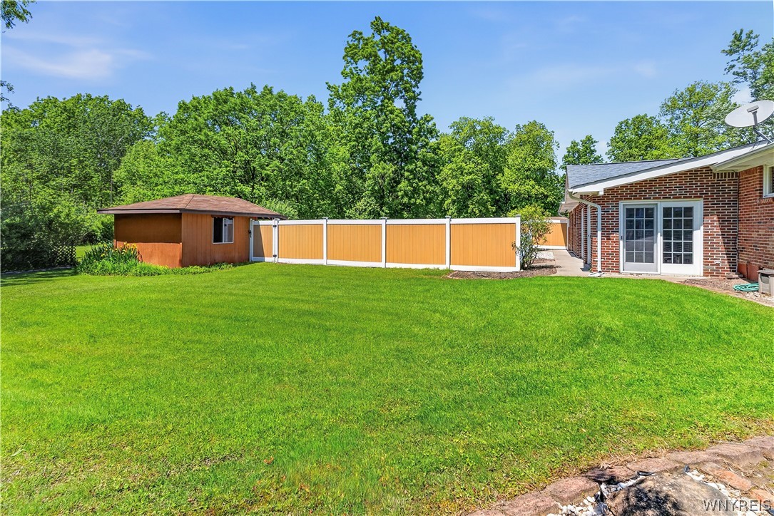 5654 Sterling Road Hamburg, NY 14075 - Photo 31 of 33