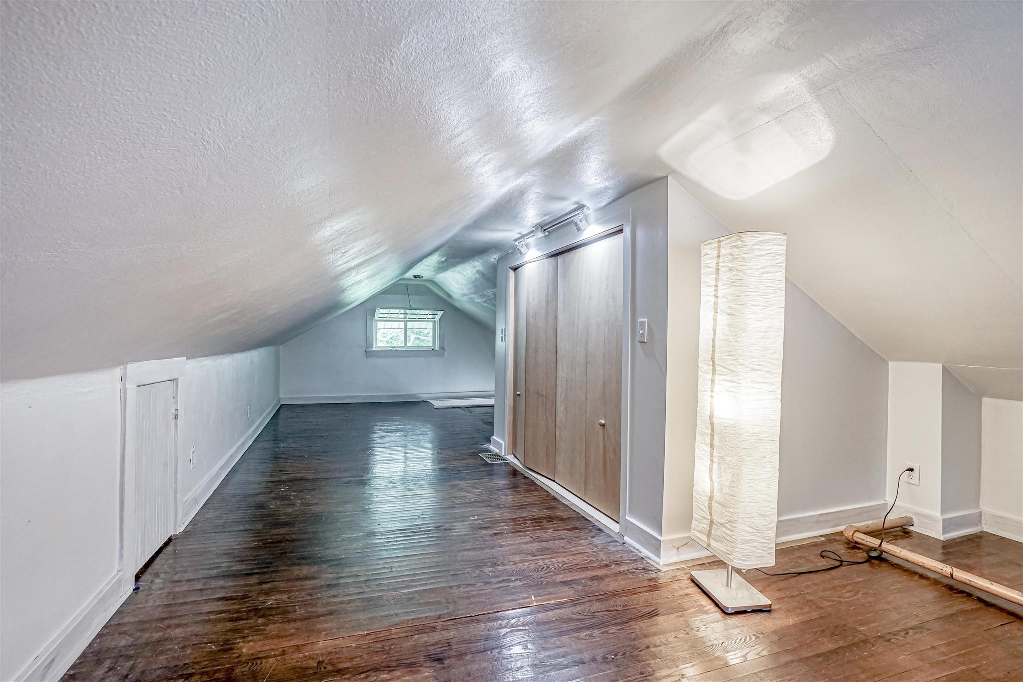 2518 Oakridge Road Fort Wayne, IN 46805 - Photo 16 of 32 Gallery Image 16