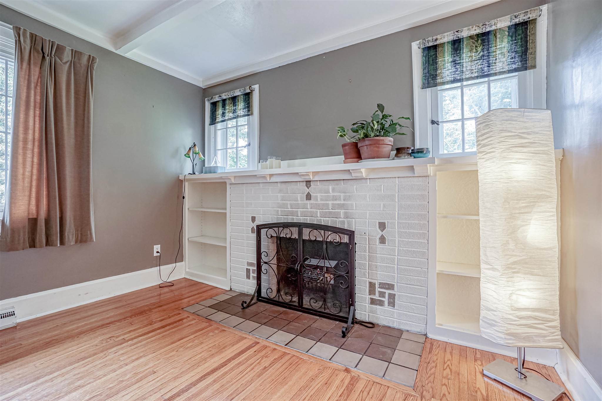 2518 Oakridge Road Fort Wayne, IN 46805 - Photo 4 of 32 Gallery Image 4