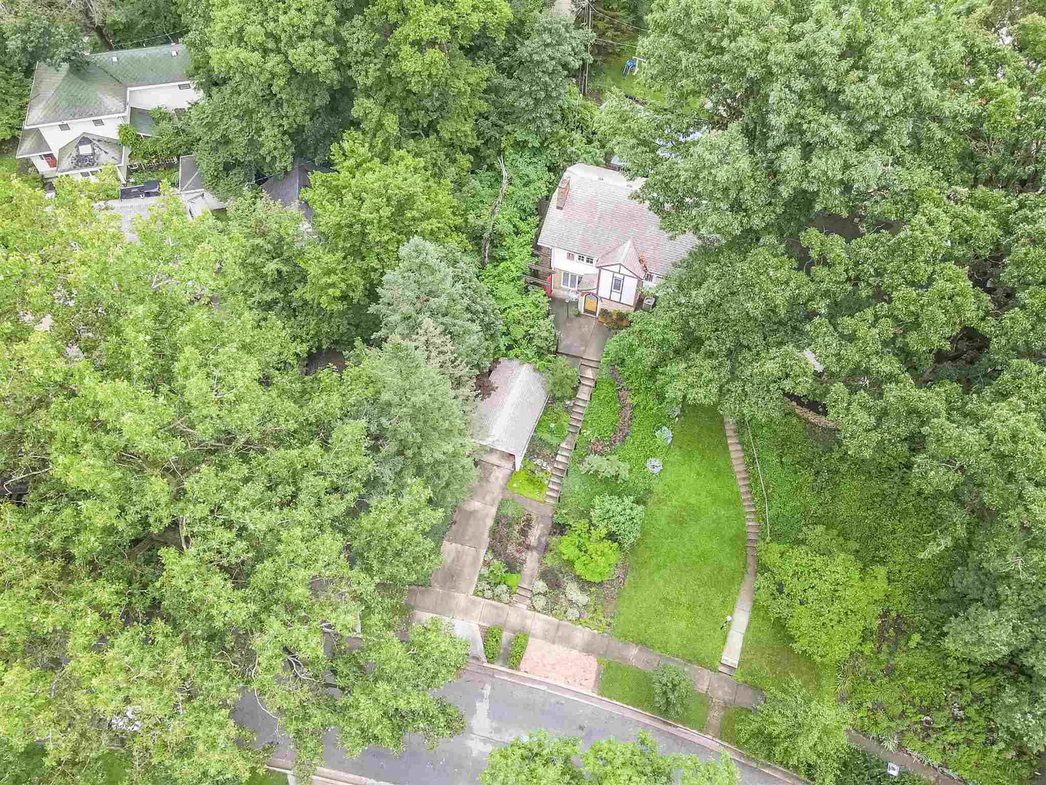 2518 Oakridge Road Fort Wayne, IN 46805 - Photo 31 of 32 Gallery Image 31