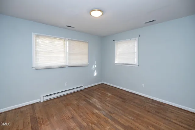 $2,350 | 315 West King Street, Hillsborough, NC 27278