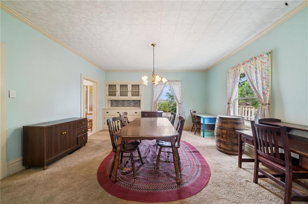 560 Ridgeway Street Greensburg, PA 15601 - Photo 7 of 37 Gallery Image 7