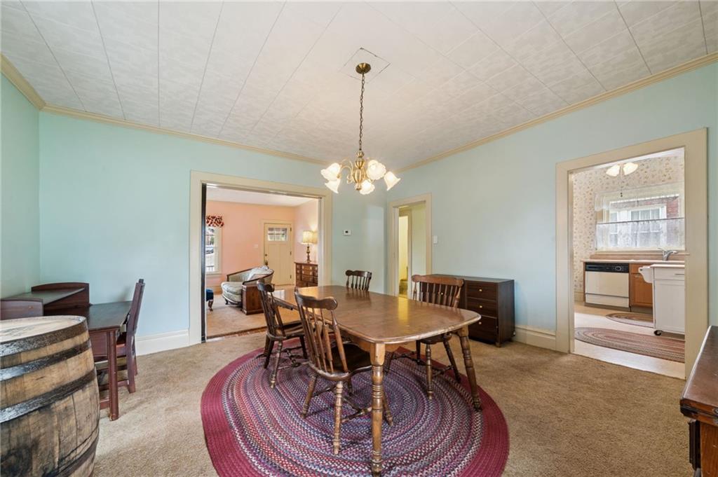 560 Ridgeway Street Greensburg, PA 15601 - Photo 8 of 37 Gallery Image 8