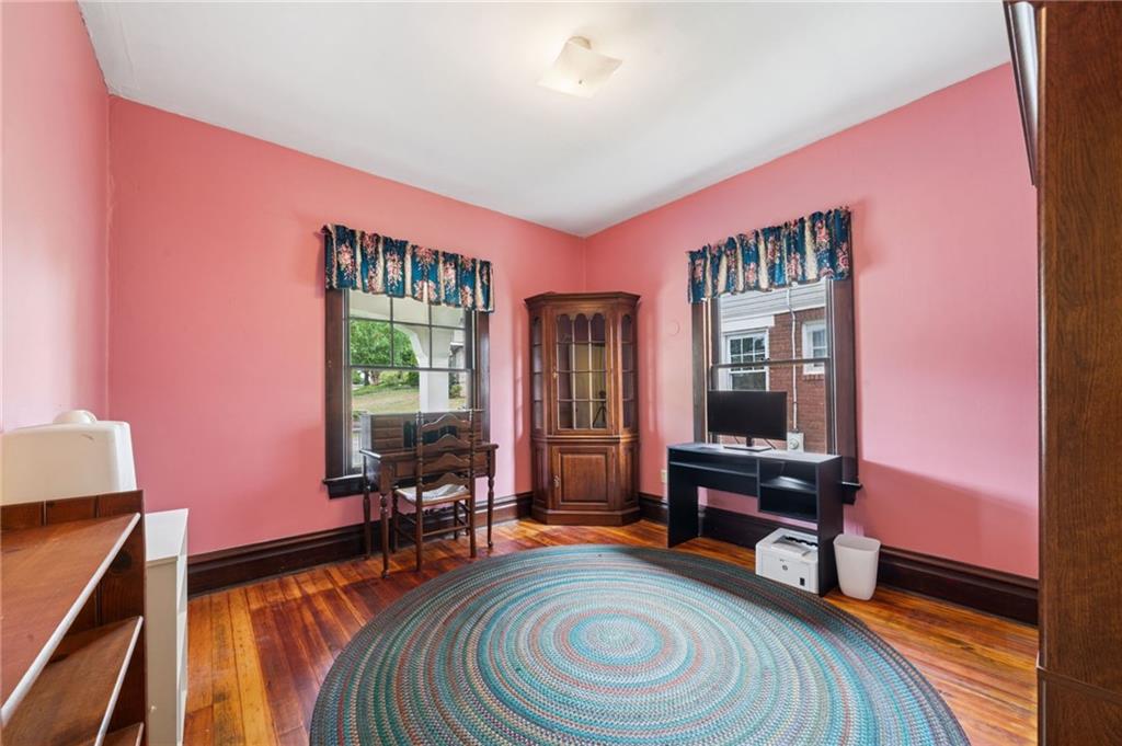 560 Ridgeway Street Greensburg, PA 15601 - Photo 10 of 37 Gallery Image 10