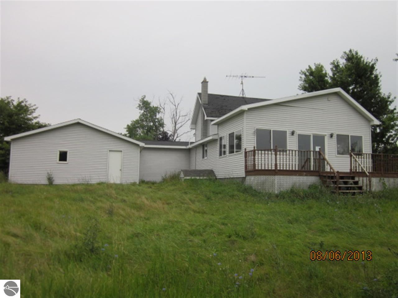 7252 South Jerome Road Perrinton, MI 48871 - Photo 2 of 13 1775428-1.JPG