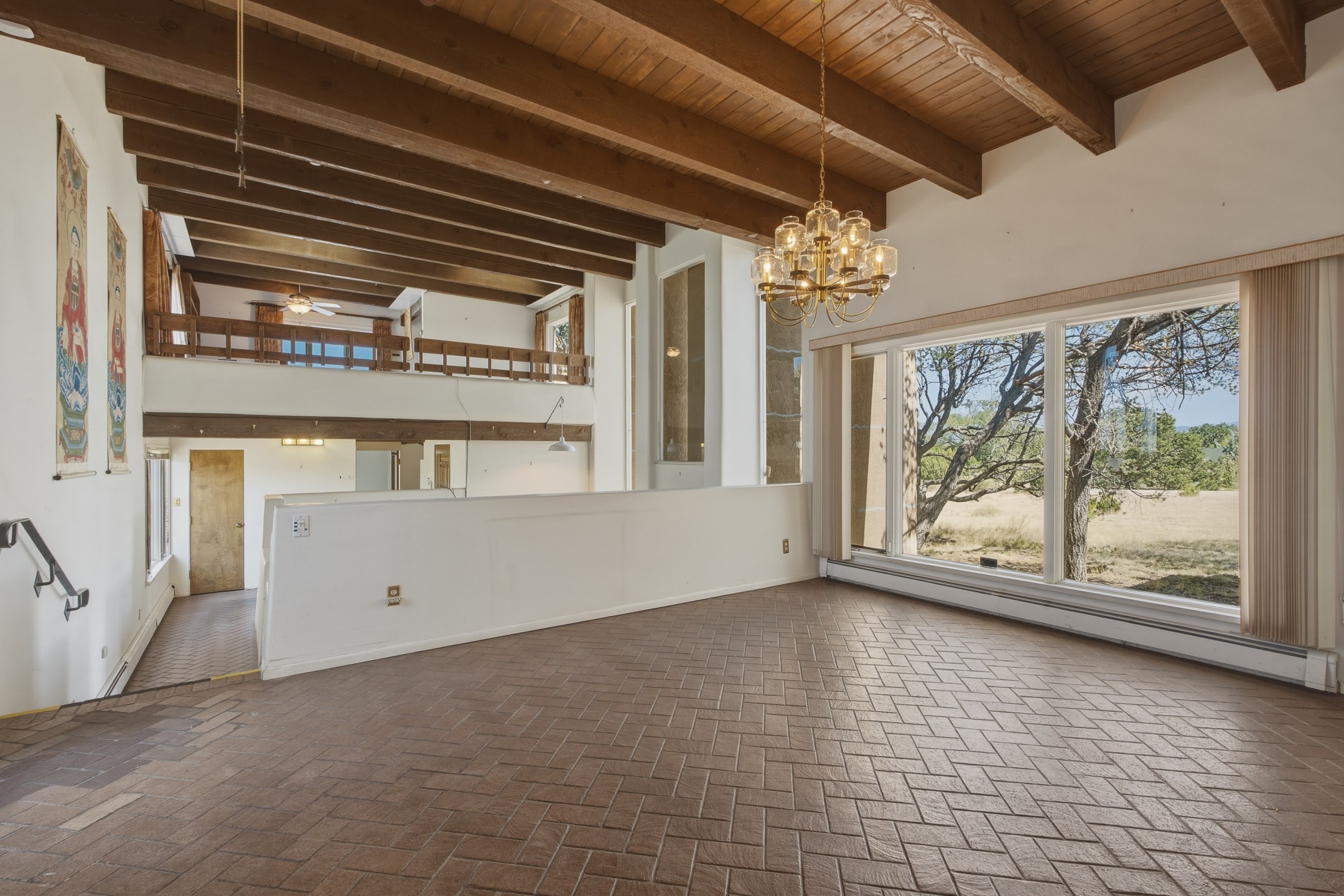 136 Ridgecrest Drive Santa Fe, NM 87505 - Photo 9 of 33 Dining room adjacent to main living room