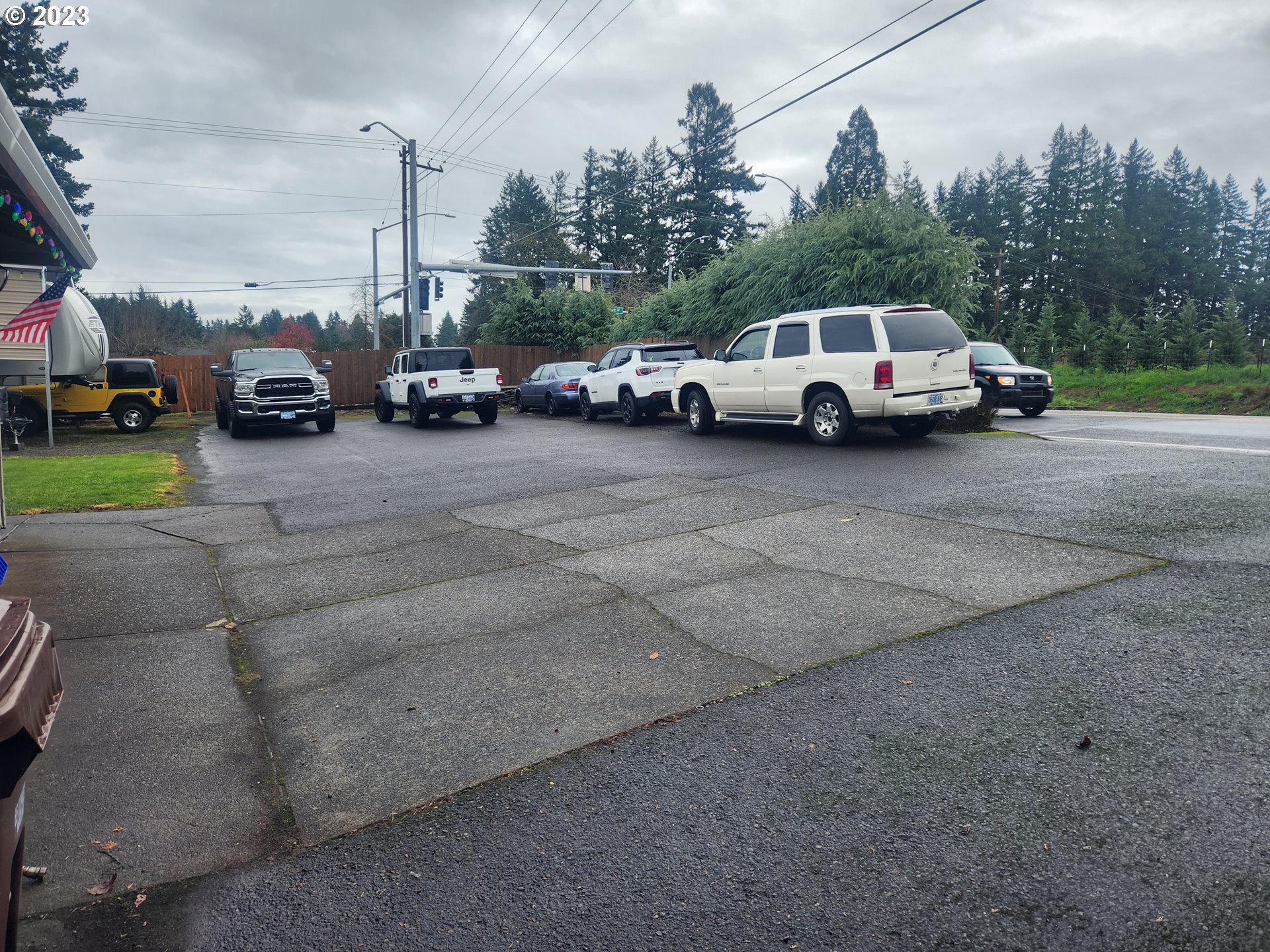 15535 South Henrici Road Oregon City, OR 97045 - Photo 9 of 20 Gallery Image 9