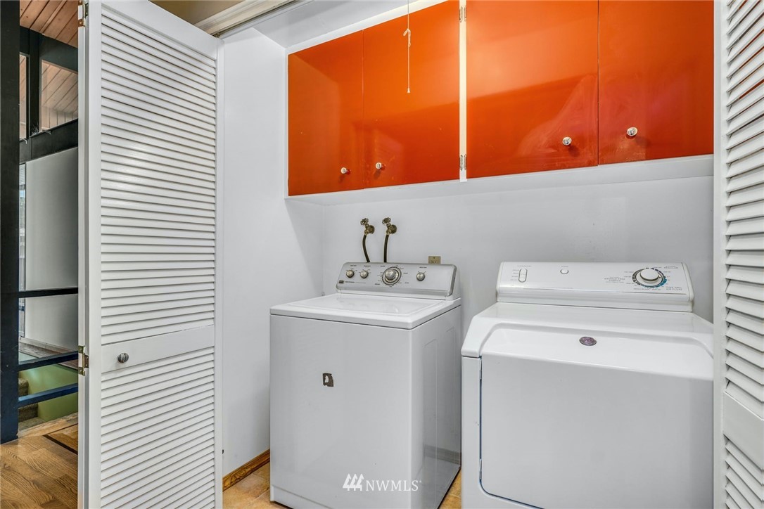 38131 Southeast 91st Street Snoqualmie, WA 98065 - Photo 17 of 40 a utility room with dryer and washer