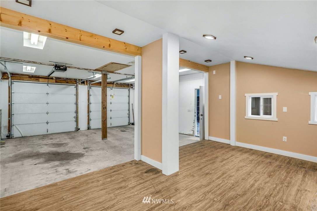 38131 Southeast 91st Street Snoqualmie, WA 98065 - Photo 27 of 40 a view of a garage