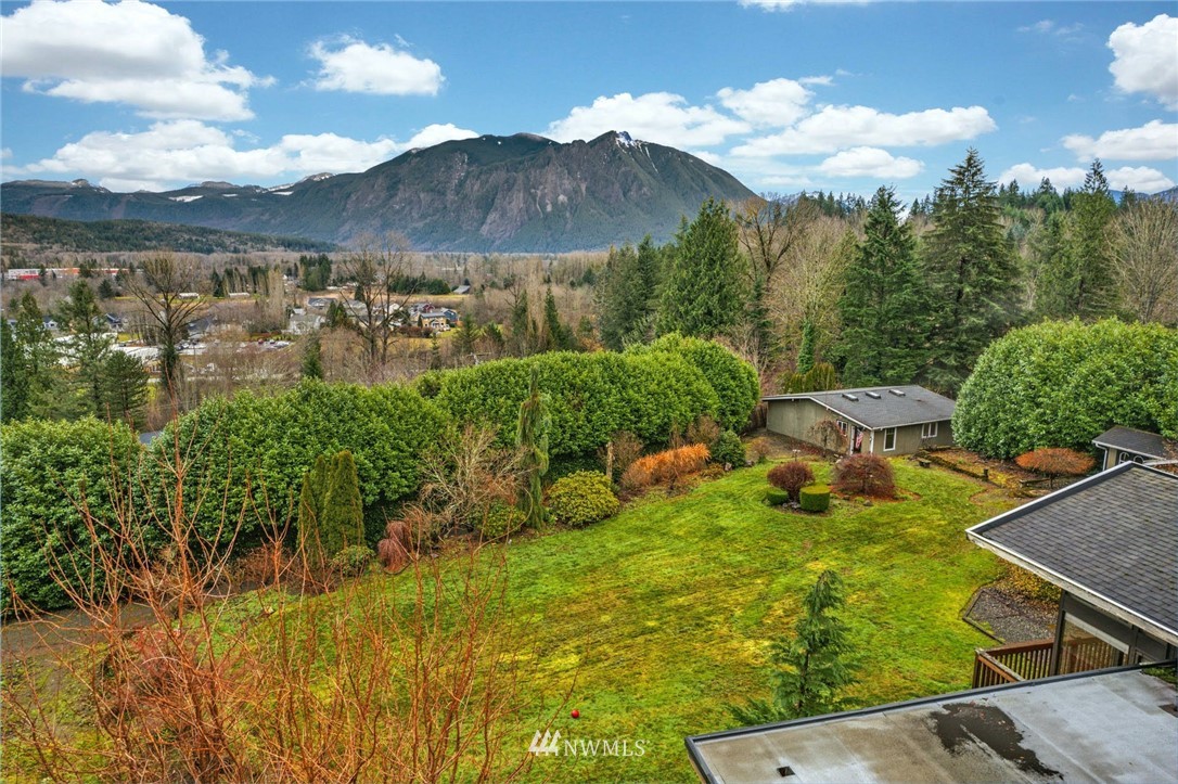 38131 Southeast 91st Street Snoqualmie, WA 98065 - Photo 38 of 40