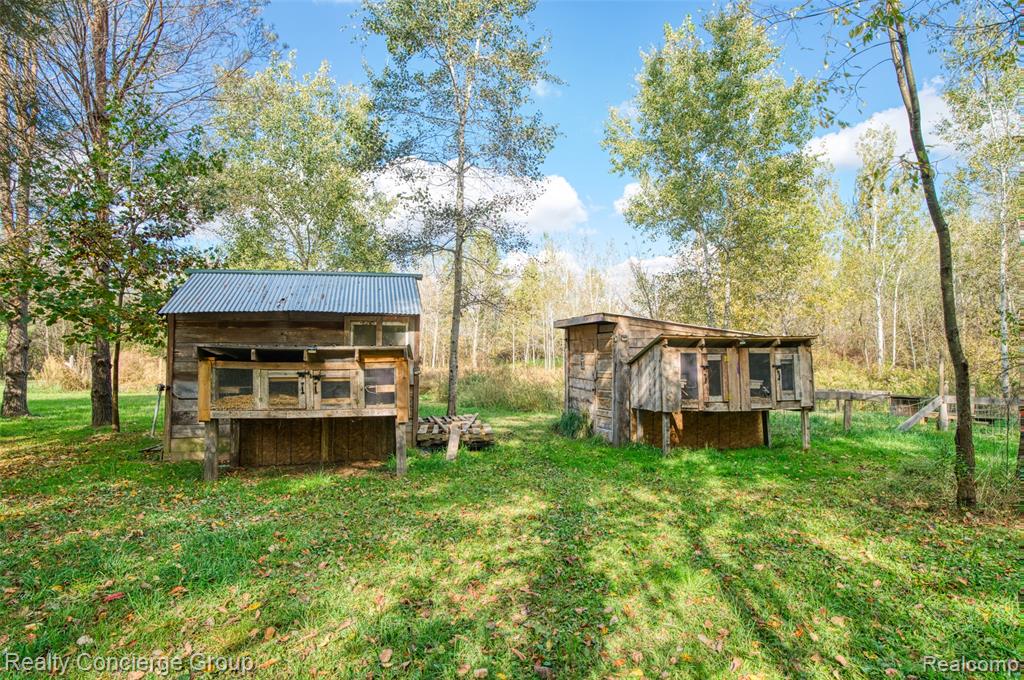 16013 Bird Road Linden, MI 48451 - Photo 35 of 42