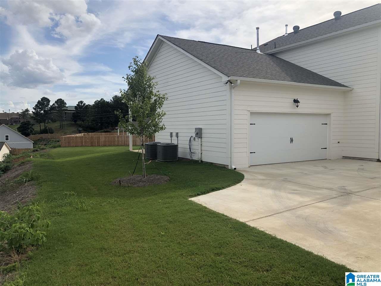 1046 Camellia Ridge Drive Pelham, AL 35124 - Photo 9 of 23