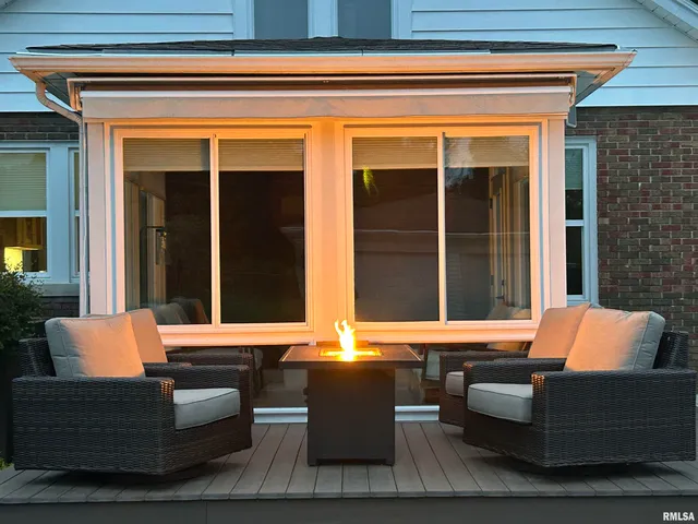 $379,000 | 321 South 23rd Street, Quincy, IL 62301