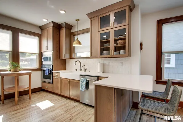 $379,000 | 321 South 23rd Street, Quincy, IL 62301