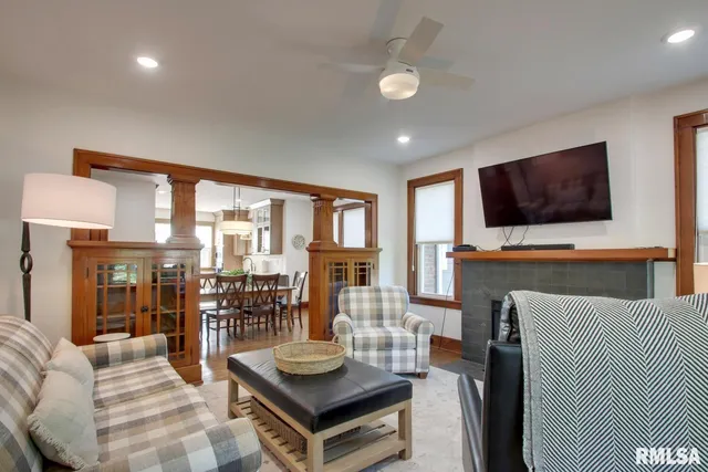 $379,000 | 321 South 23rd Street, Quincy, IL 62301