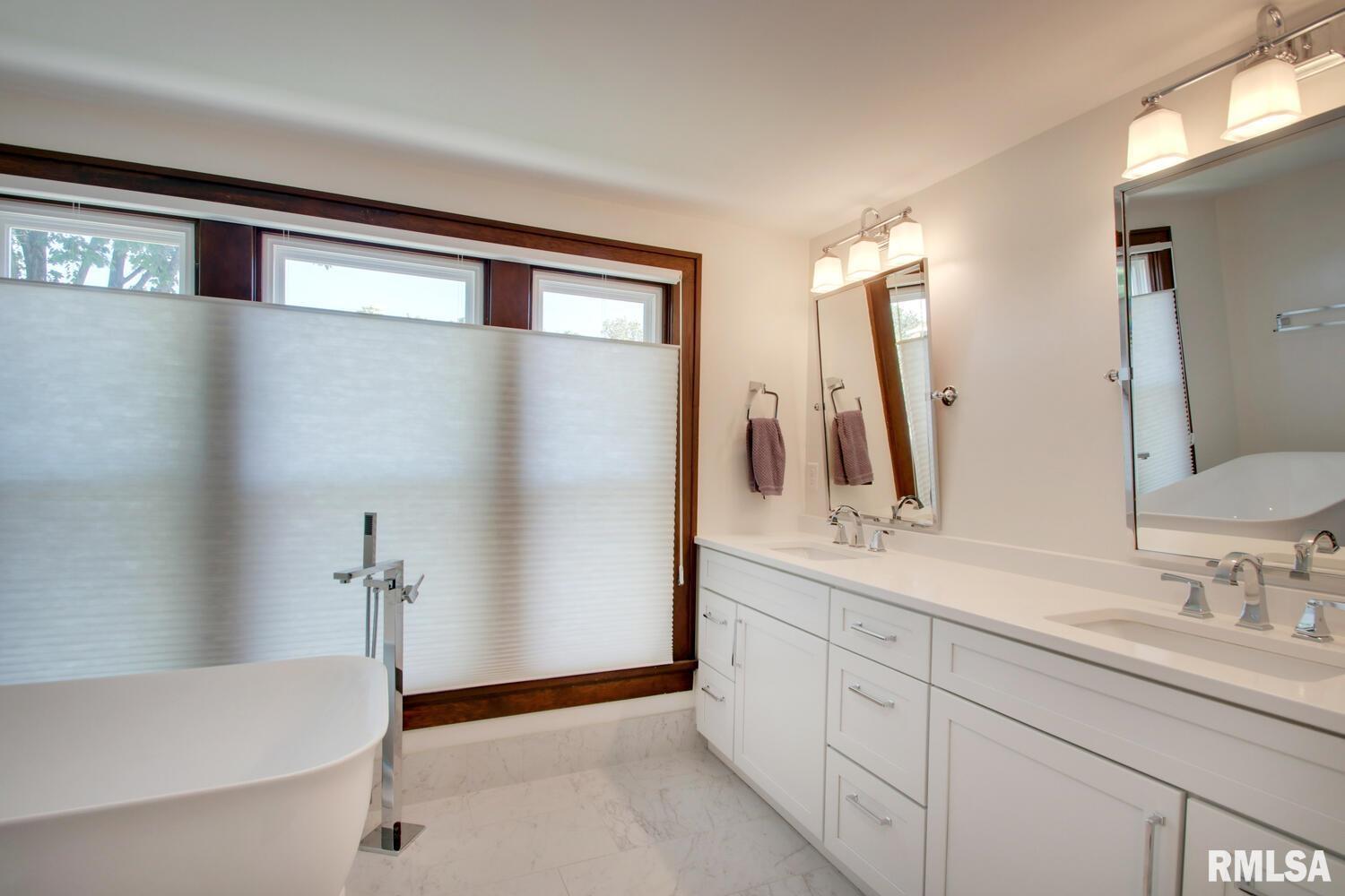 321 South 23rd Street Quincy, IL 62301 - Photo 6 of 13