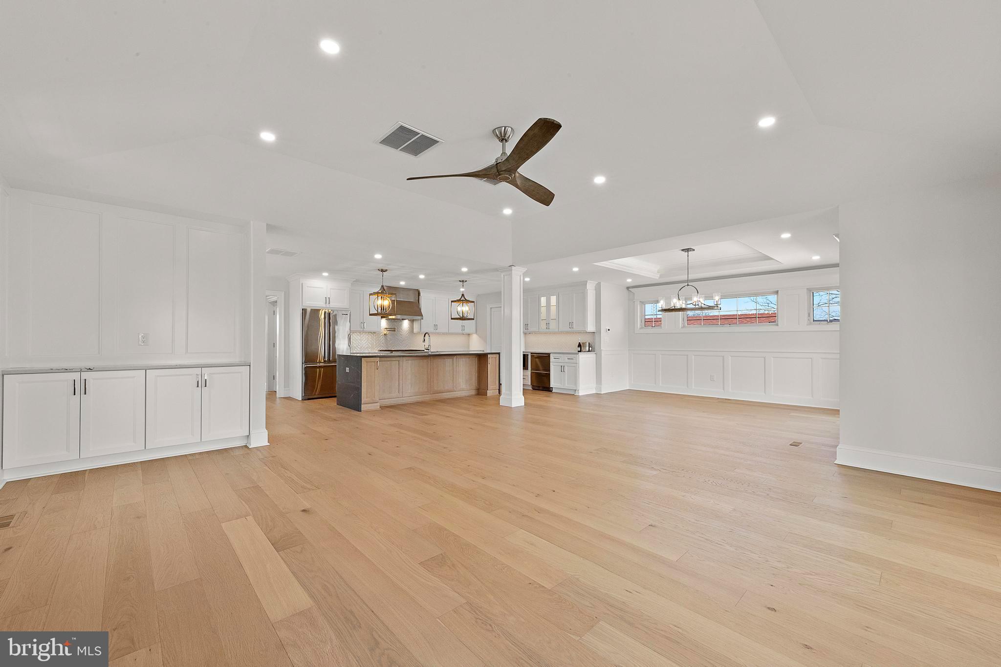 12 West 5th Street Barnegat Light, NJ 08006 - Photo 5 of 86