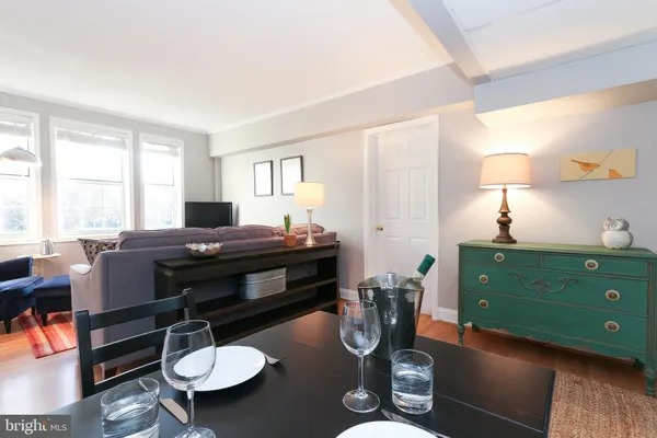 $1,950 | 1800 Queens Lane, Unit 4199, Arlington, VA 22201