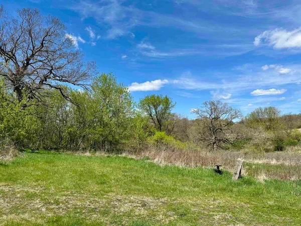 $99,900 | 2030 Fairview Road, Avoca, WI 53506