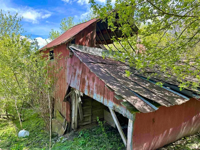 $99,900 | 2030 Fairview Road, Avoca, WI 53506