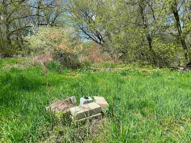 $99,900 | 2030 Fairview Road, Avoca, WI 53506