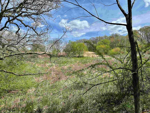 $99,900 | 2030 Fairview Road, Avoca, WI 53506