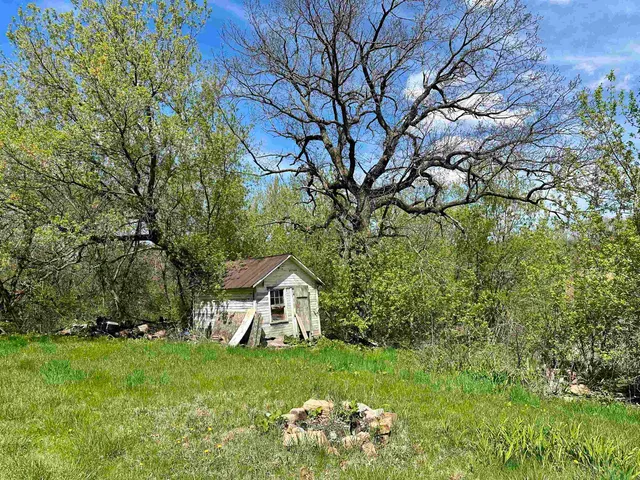 $99,900 | 2030 Fairview Road, Avoca, WI 53506