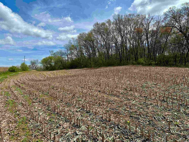 $99,900 | 2030 Fairview Road, Avoca, WI 53506