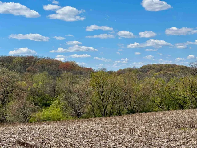 $99,900 | 2030 Fairview Road, Avoca, WI 53506