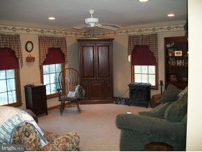 22917 Peterkins Road Georgetown, DE 19947 - Photo 3 of 10 Gallery Image 3