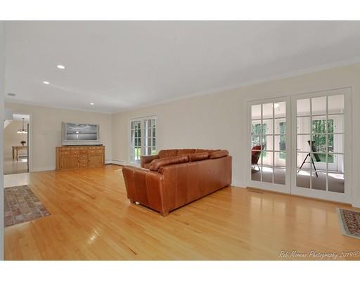 21 Pearl Road Boxford, MA 01921 - Photo 5 of 28