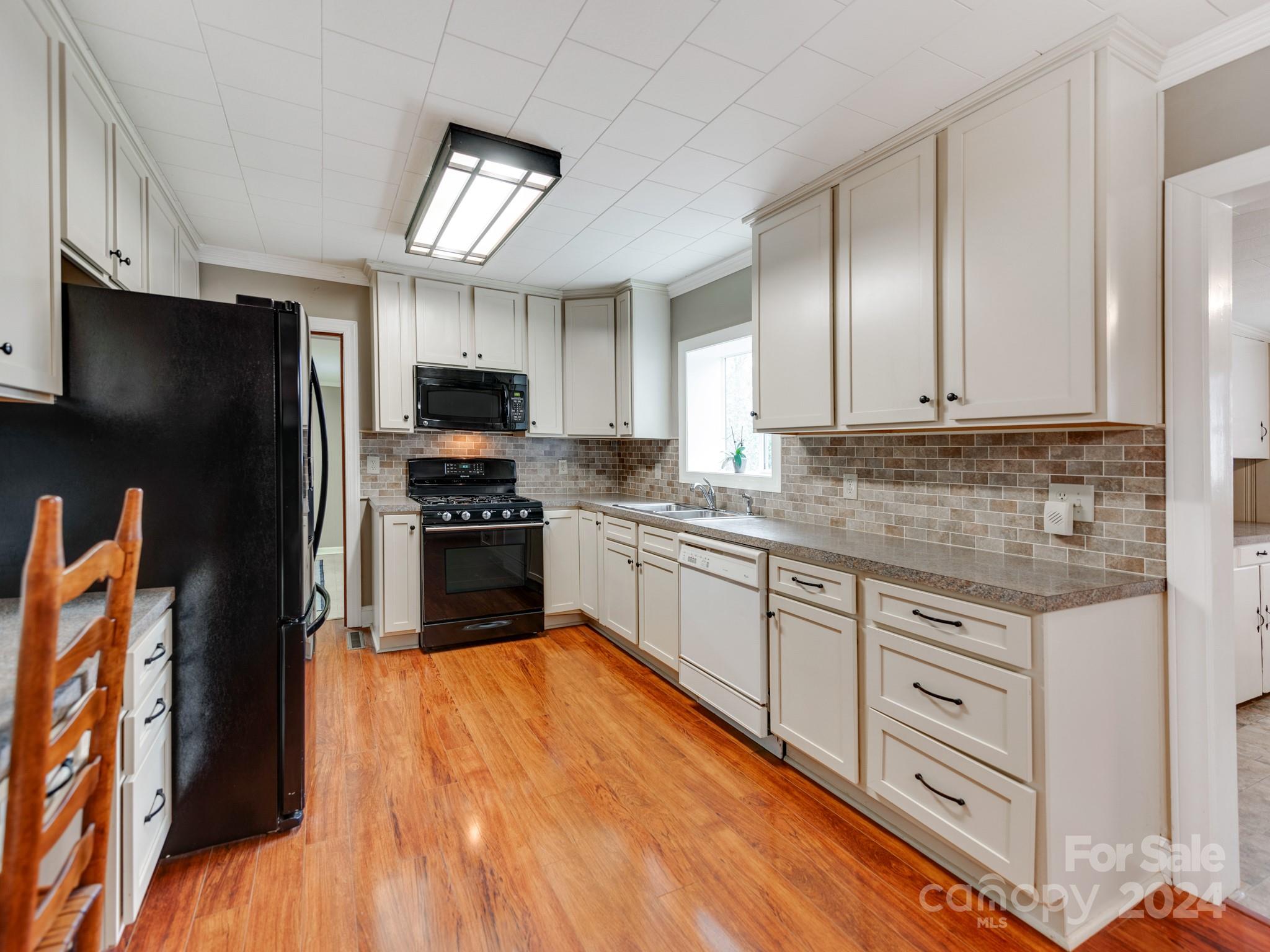 808 Linwood Road Kings Mountain, NC 28086 - Photo 13 of 34 Gallery Image 13