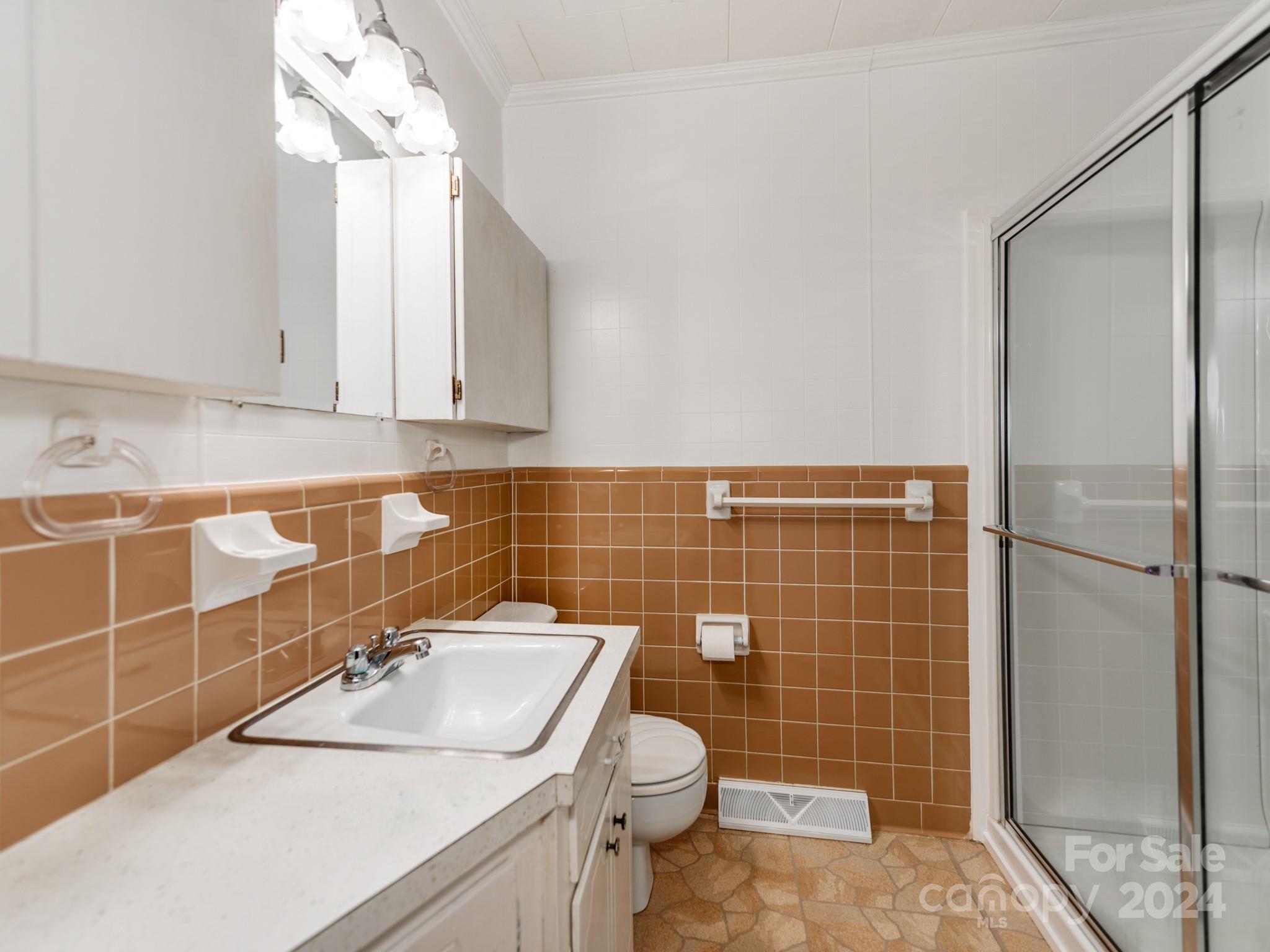 808 Linwood Road Kings Mountain, NC 28086 - Photo 27 of 34 Gallery Image 27