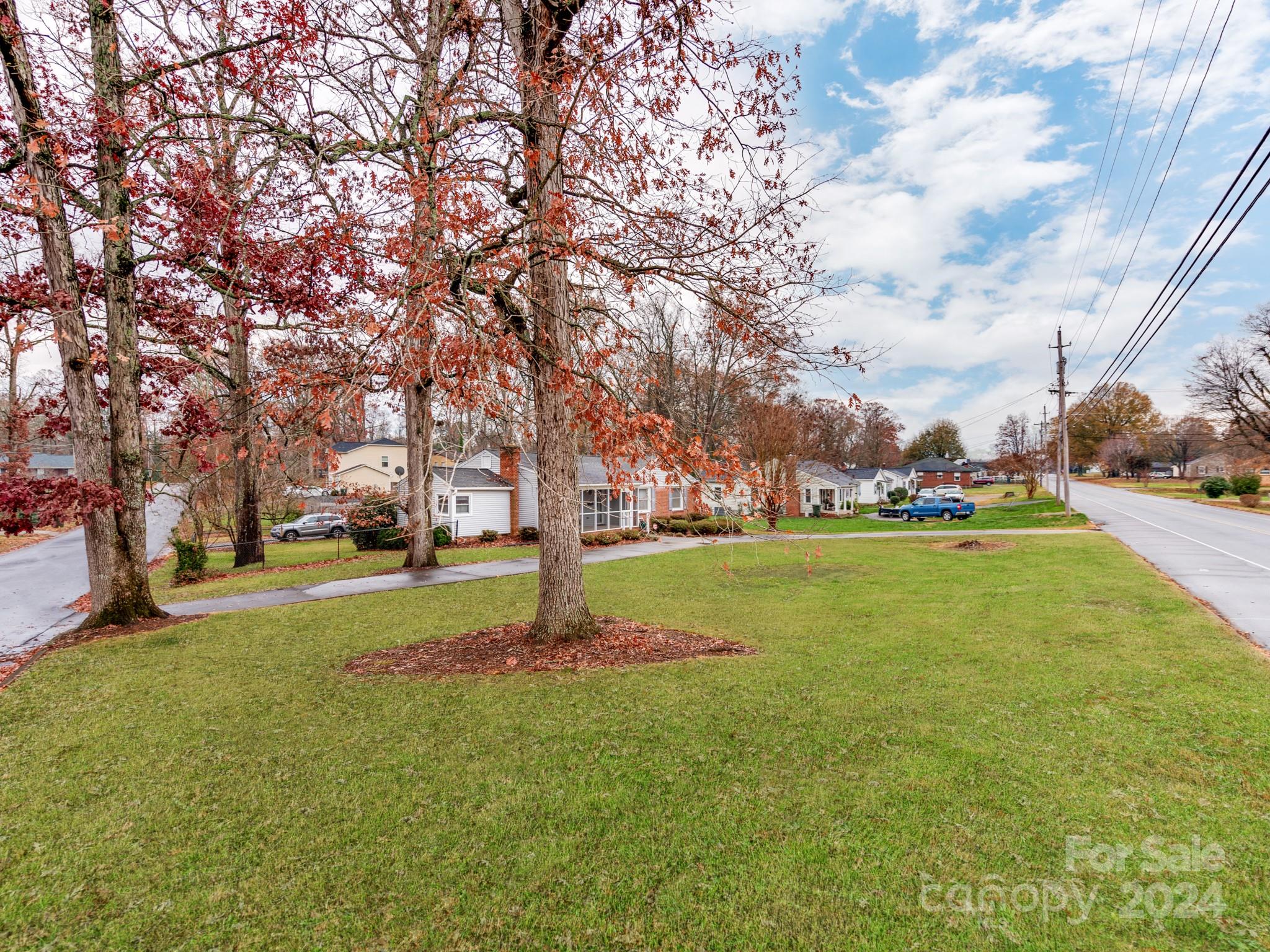 808 Linwood Road Kings Mountain, NC 28086 - Photo 3 of 34 Gallery Image 3