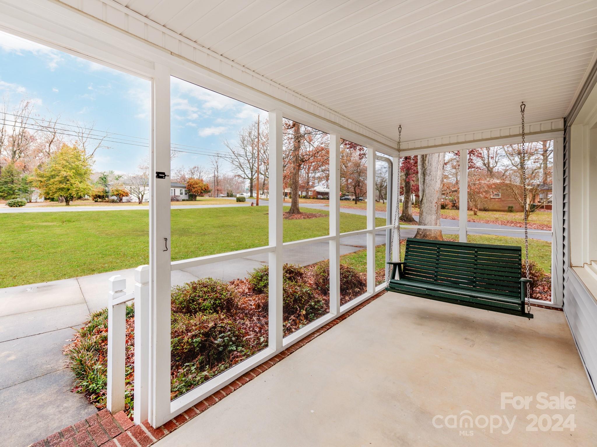 808 Linwood Road Kings Mountain, NC 28086 - Photo 5 of 34 Gallery Image 5