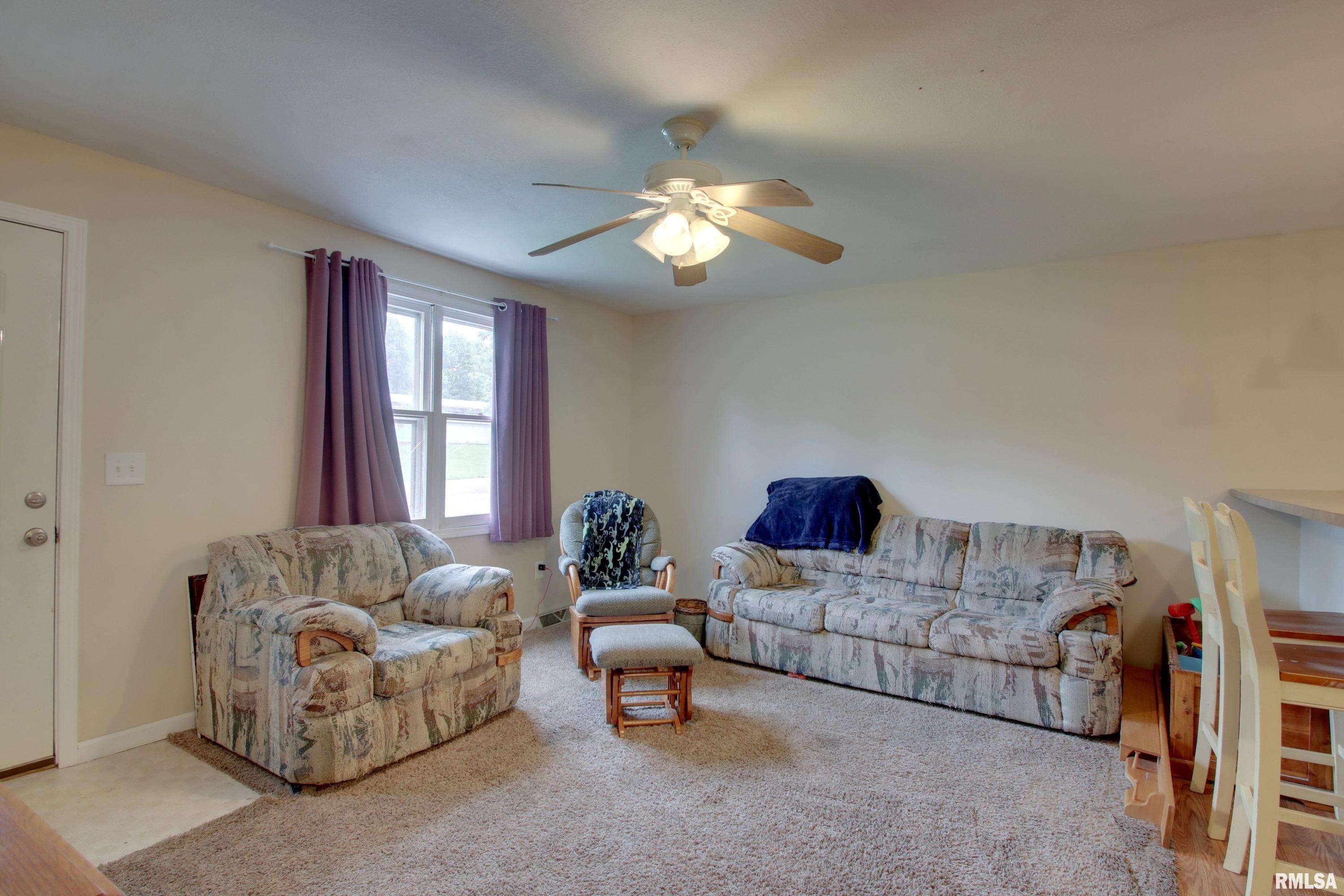 514 West Washington Street Mendon, IL 62351 - Photo 4 of 25