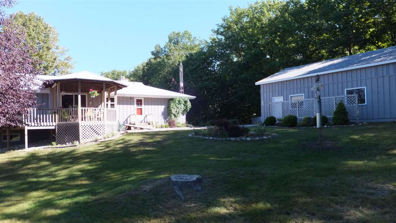 9733 Martin Road Honor, MI 49640 - Photo 7 of 43 1827727-6.JPG