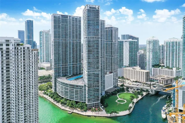 $919,000 | 495 Brickell Avenue, Unit 4011, Miami, FL 33131