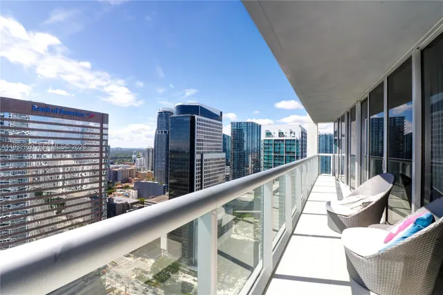 $919,000 | 495 Brickell Avenue, Unit 4011, Miami, FL 33131