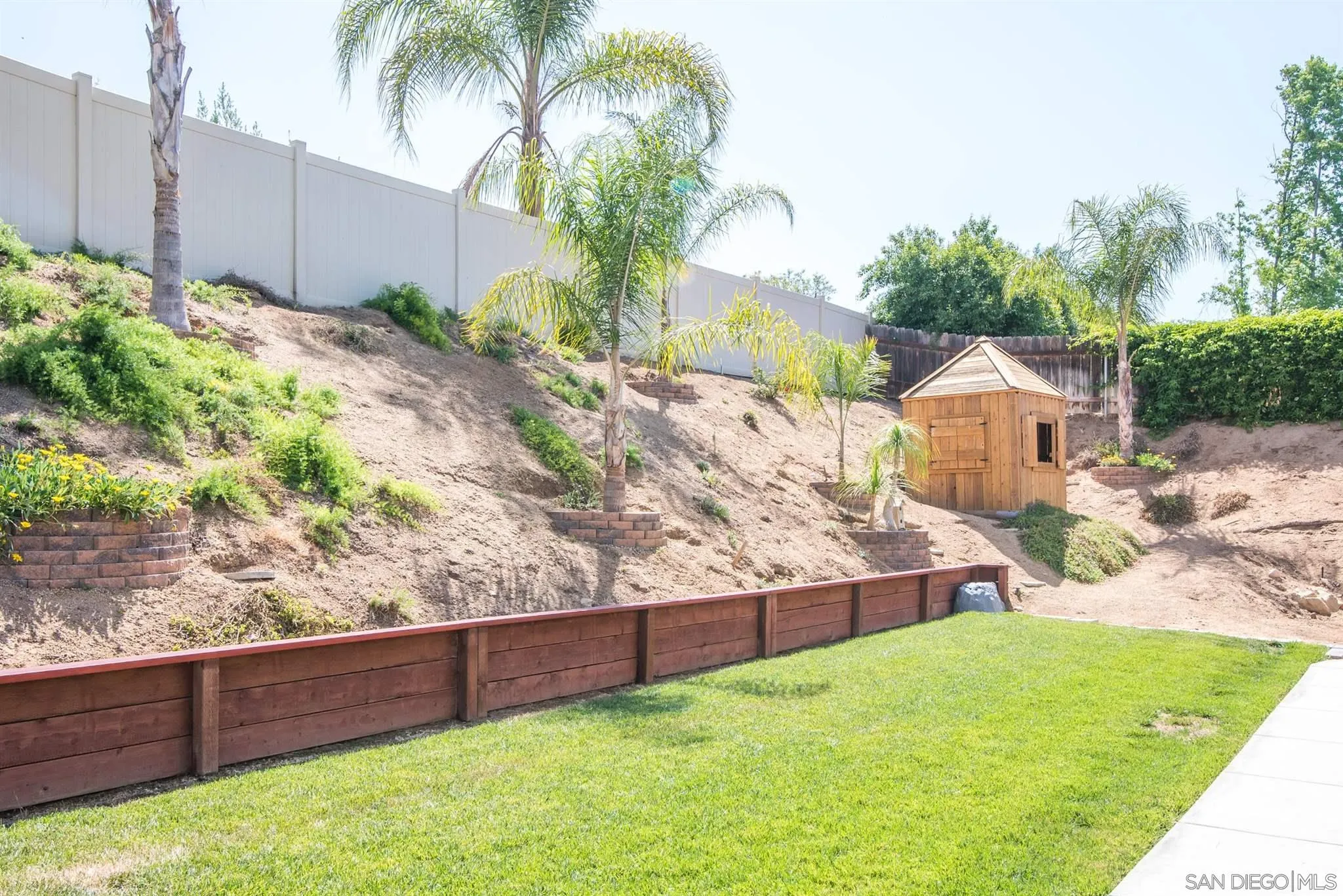 8814 Ridgeton Court Lakeside, CA 92040 - Photo 8 of 36 Gallery Image 8