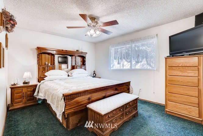 12704 Southeast 191st Place Renton, WA 98058 - Photo 13 of 24 Gallery Image 13