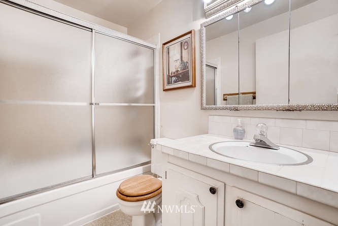 12704 Southeast 191st Place Renton, WA 98058 - Photo 19 of 24 Gallery Image 19