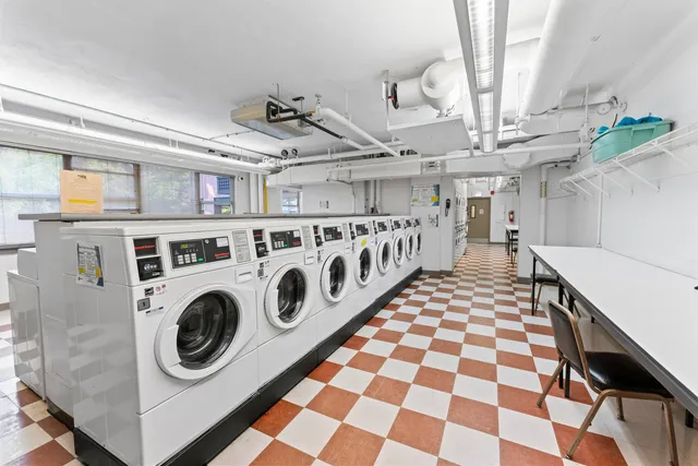 $375,000 | 6301 North Sheridan Road, Unit 11R, Chicago, IL 60660