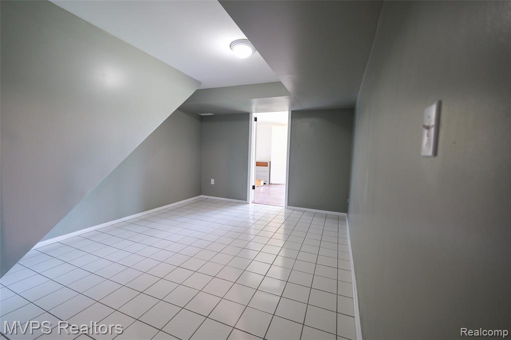 804 Oak Brook Ridge Drive, Unit 149 Rochester, MI 48307 - Photo 11 of 31